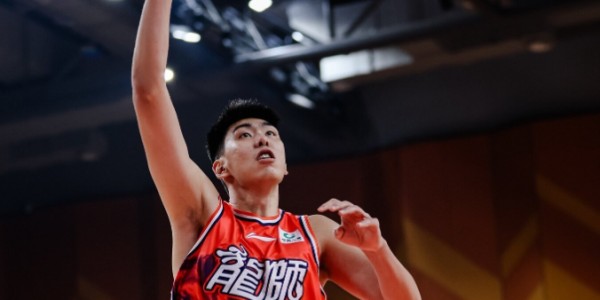 开云-CBA官宣常规赛8大奖候选：胡金秋领衔MVP 徐昕领衔最具进步奖